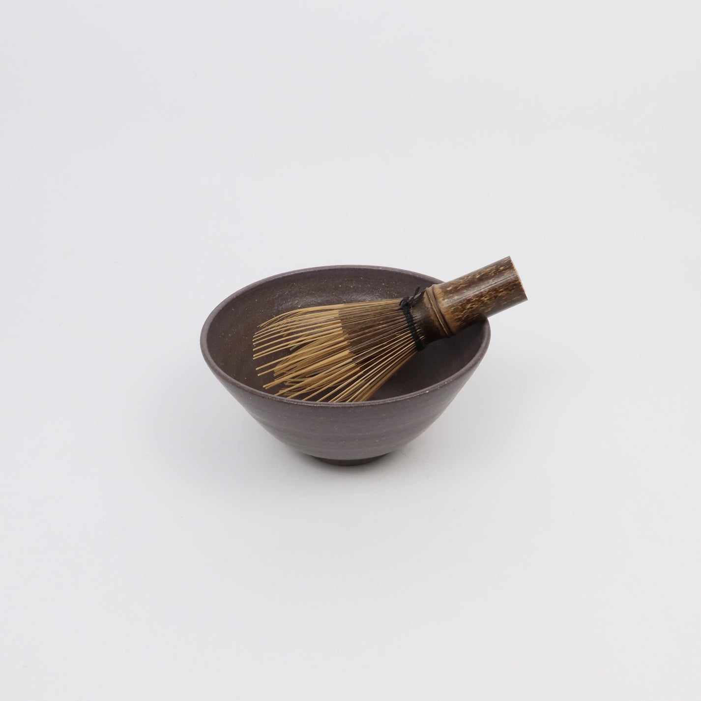 Japanese Shigaraki Ido-Nari 井戸形 Matcha Bowl, Brown with Purple Tint