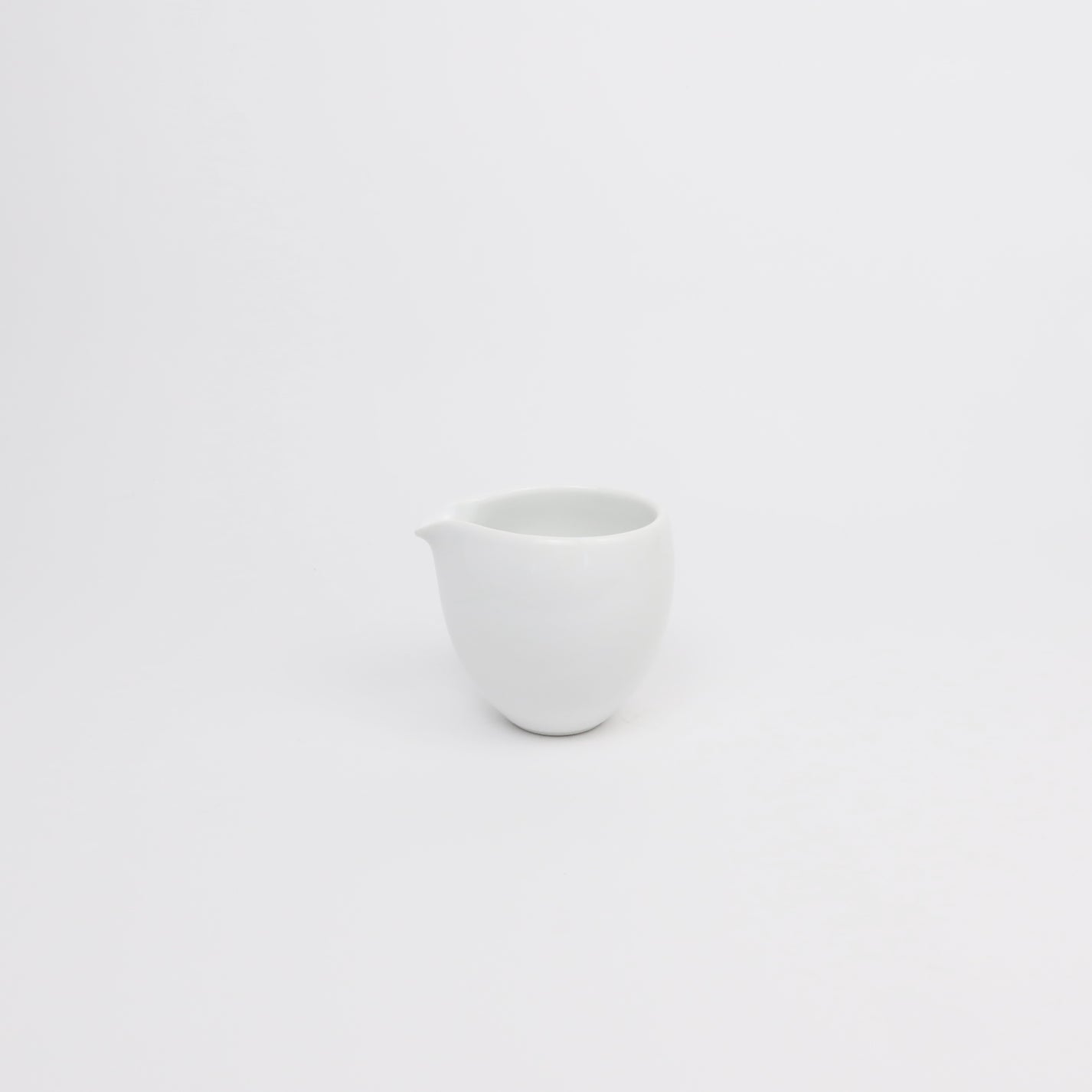 Korean Baekja White Porcelain Spouted Cup