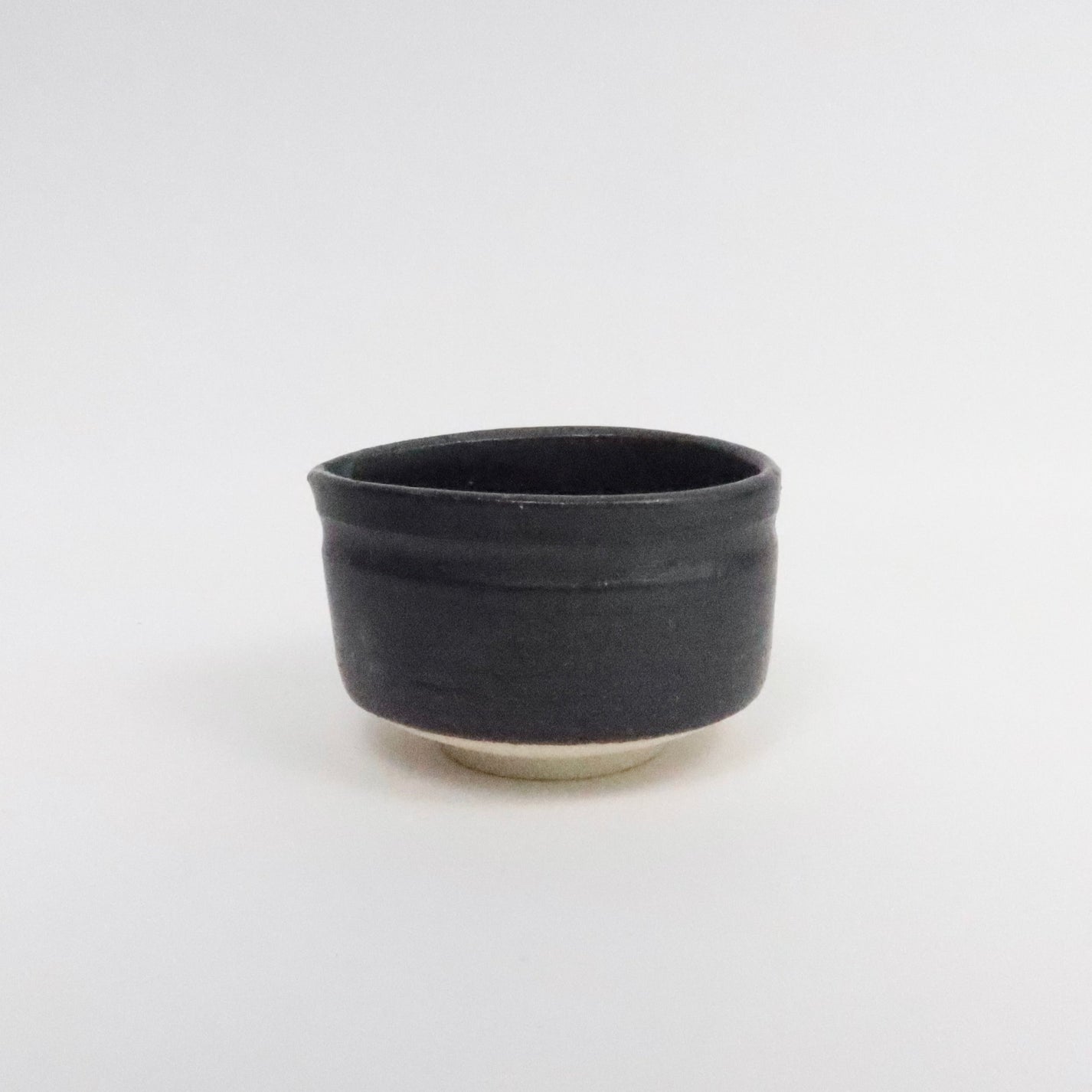 Japanese Mino-yaki Ceramic Kataguchi Matcha Bowl