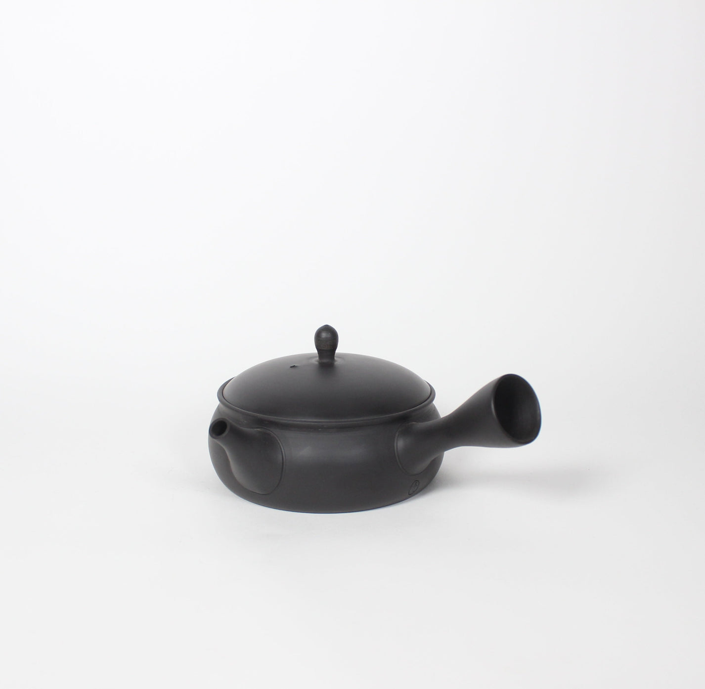 Japanese Tokoname Ceramic Kyusu Round Tea Pot, Black
