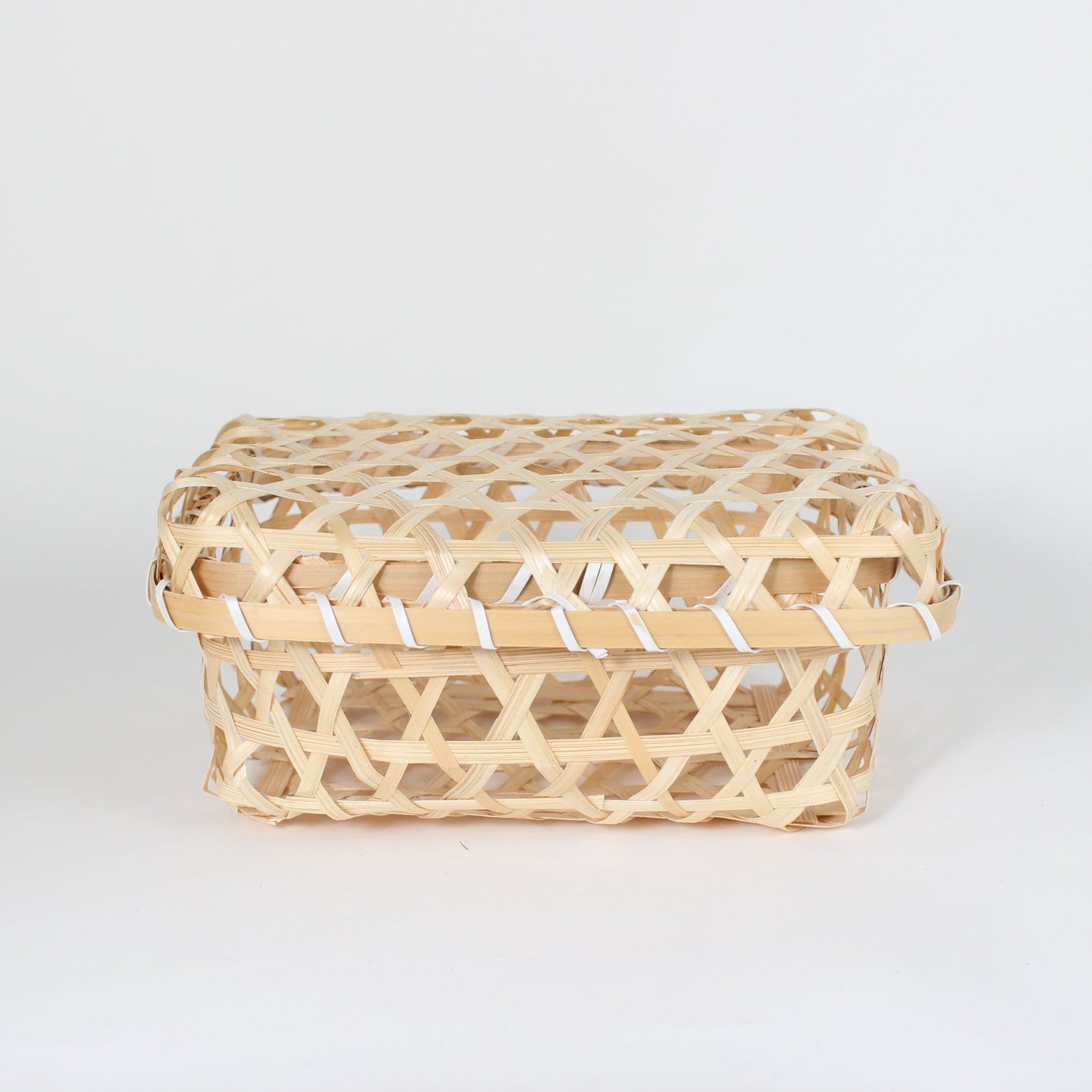 Handcrafted Retro Woven Lidded Bamboo Baskets, 3 Sizes