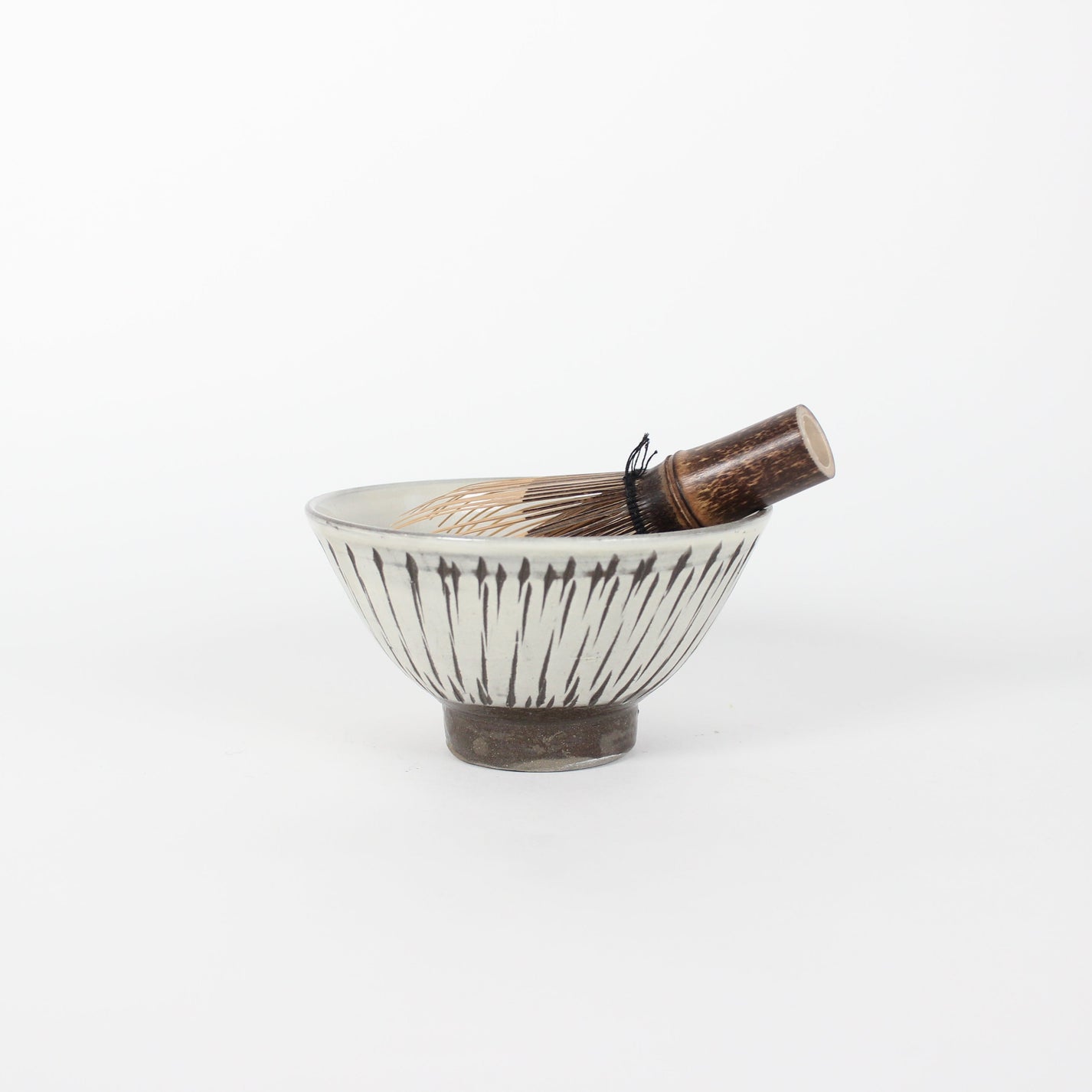 Japanese Onta-Yaki Tobikana Ceramic Bowl