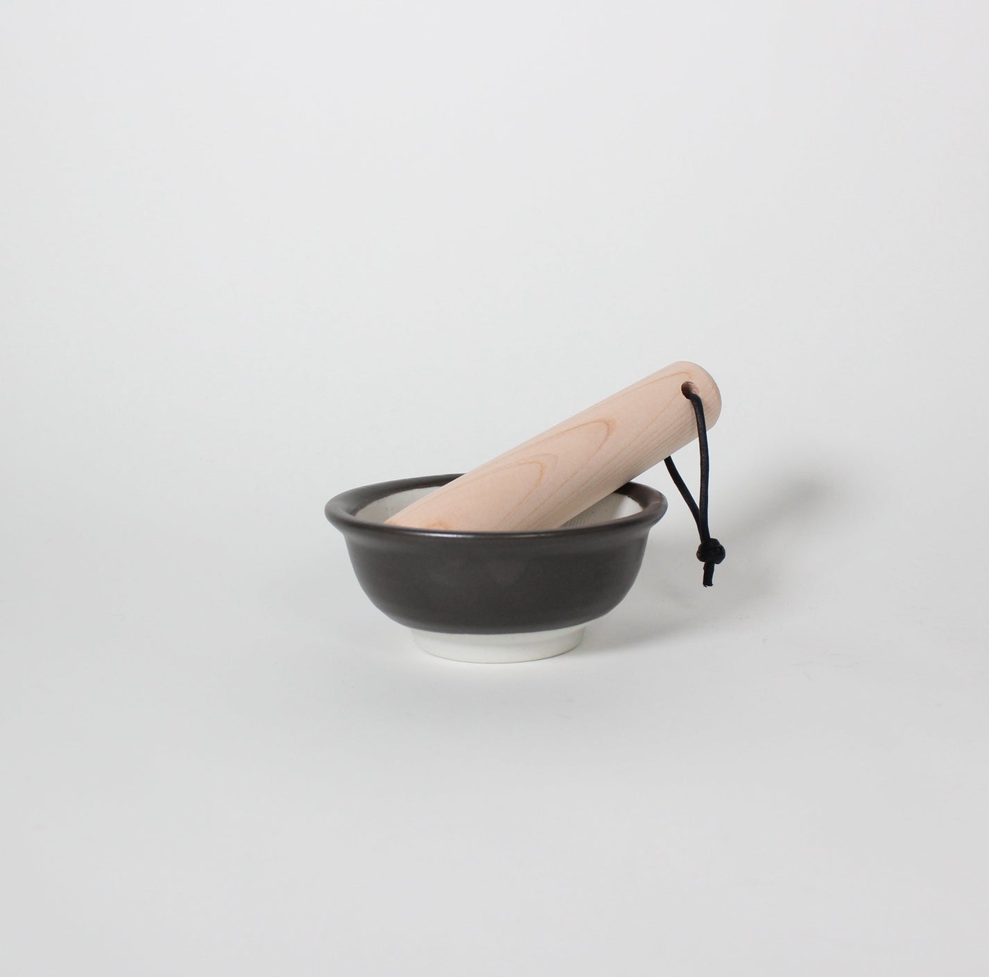 Japanese Mino-ware Ceramic Mini Mortar, Black