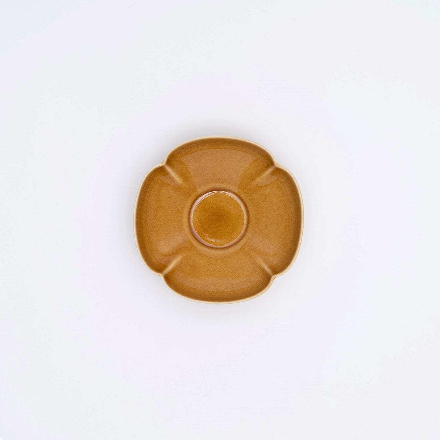 Japanese Mizu-mizu Porcelain Round Floral Plate, M