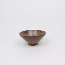 Japanese Shigaraki Hira-nari 平形 Matcha Bowl, Ash Glaze