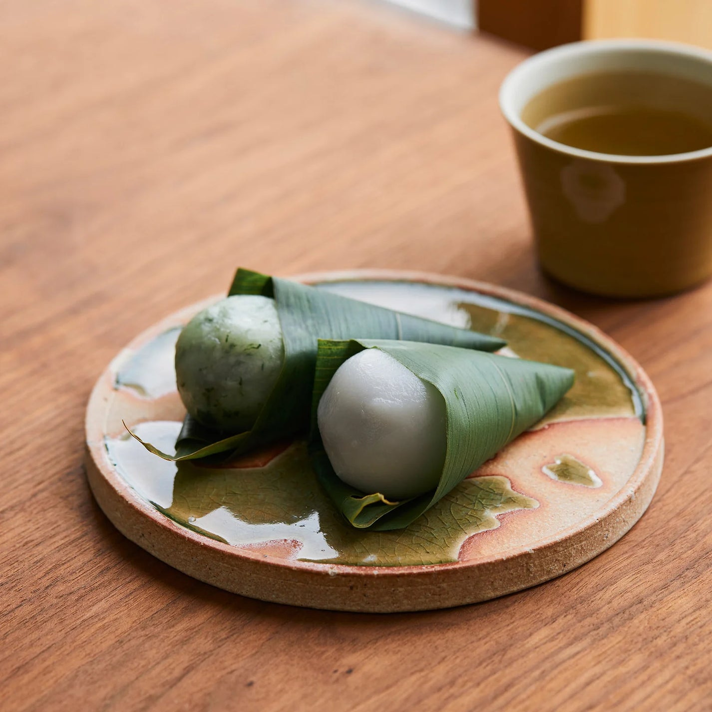 Japanese Koshigaraki Round Plate, 2 Sizes