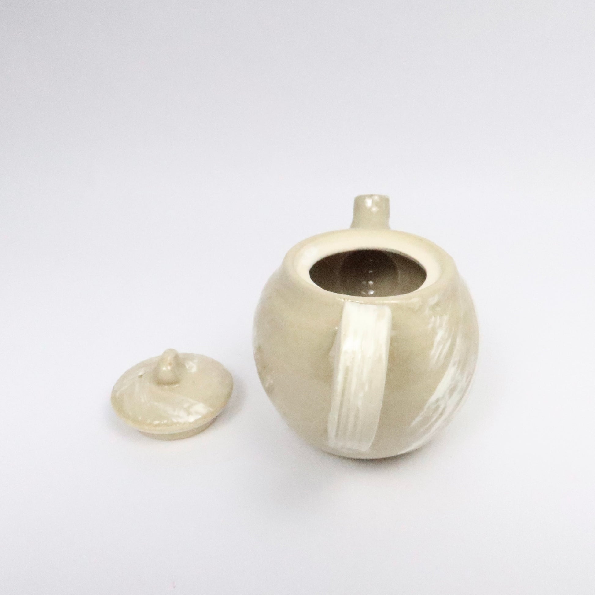 Japanese Mino-yaki Beige Ceramic Teapot, Brushwork