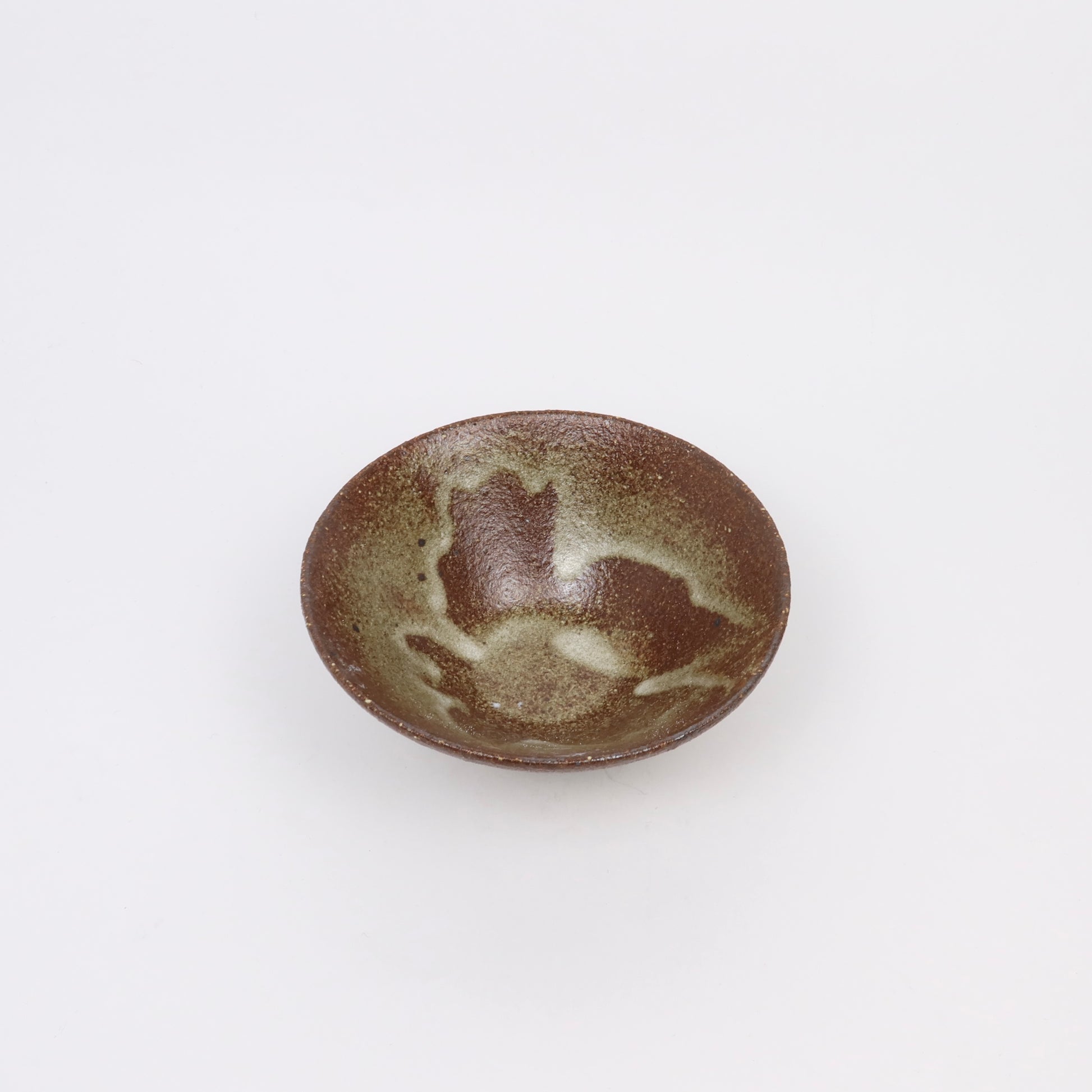 Japanese Shigaraki Hira-nari 平形 Matcha Bowl, Ash Glaze