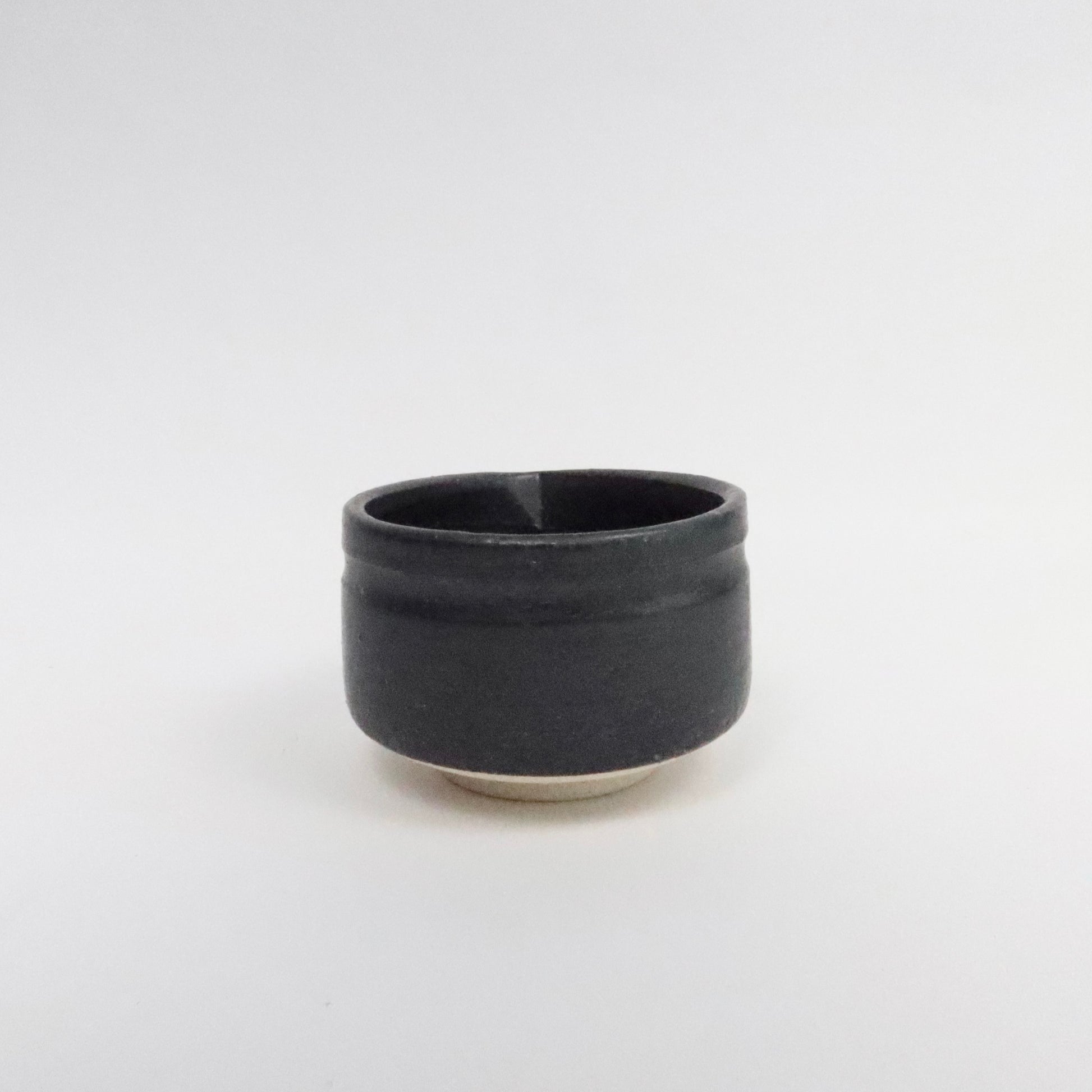 Japanese Mino-yaki Ceramic Kataguchi Matcha Bowl
