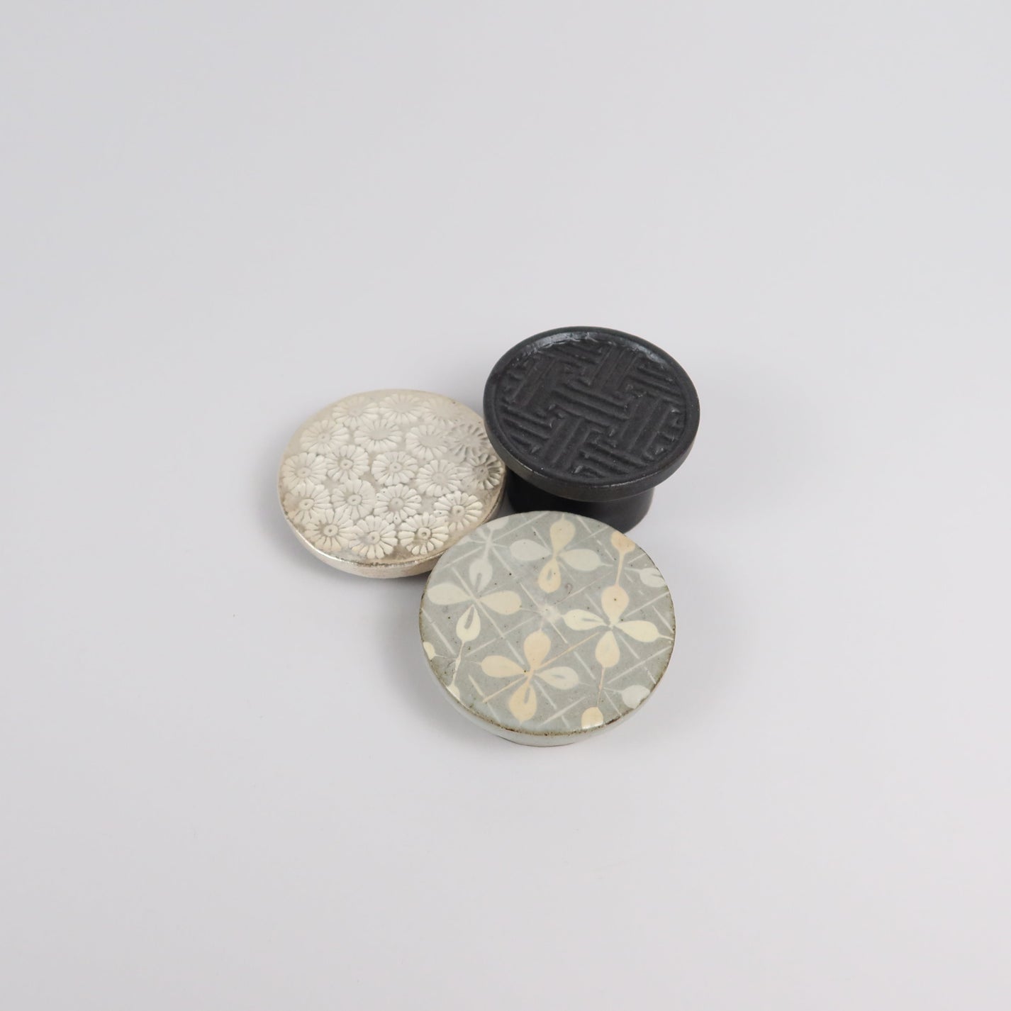 Korean Black-Glazed High-Footed Ceramic Plate
