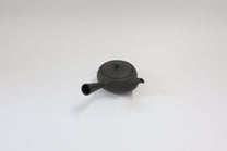 東屋 Japanese Azmaya Flat Teapot, Left-Handed