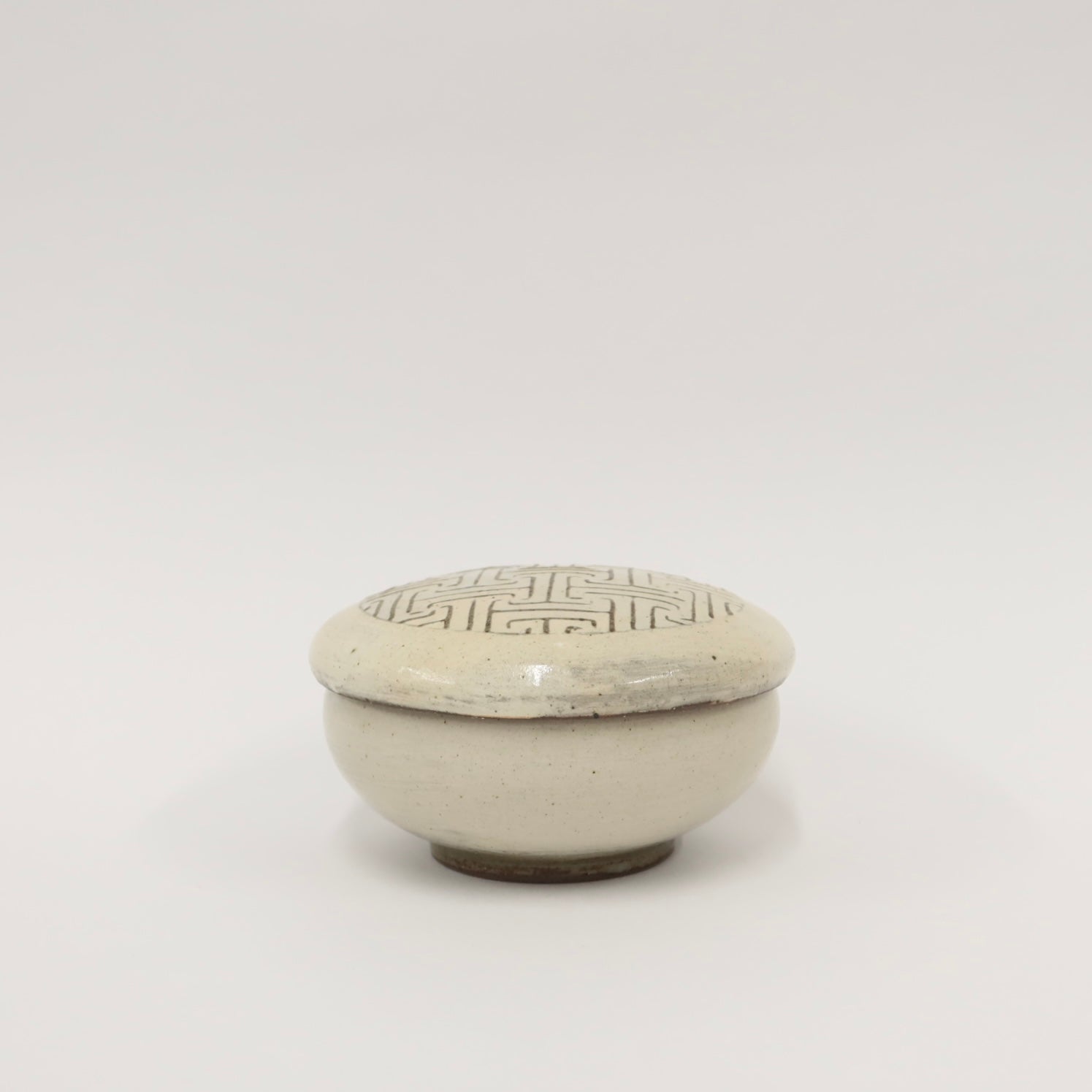 Korean Buncheong Lidded Bowl, Traditional Motif