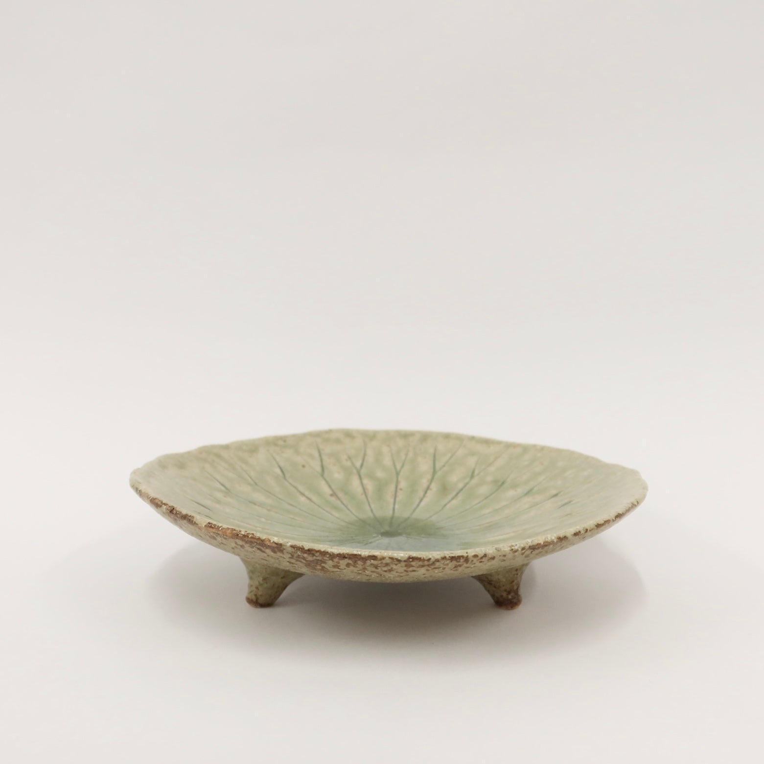 (Back in stock) Japanese Shigaraki Ceramic Lotus Bowl