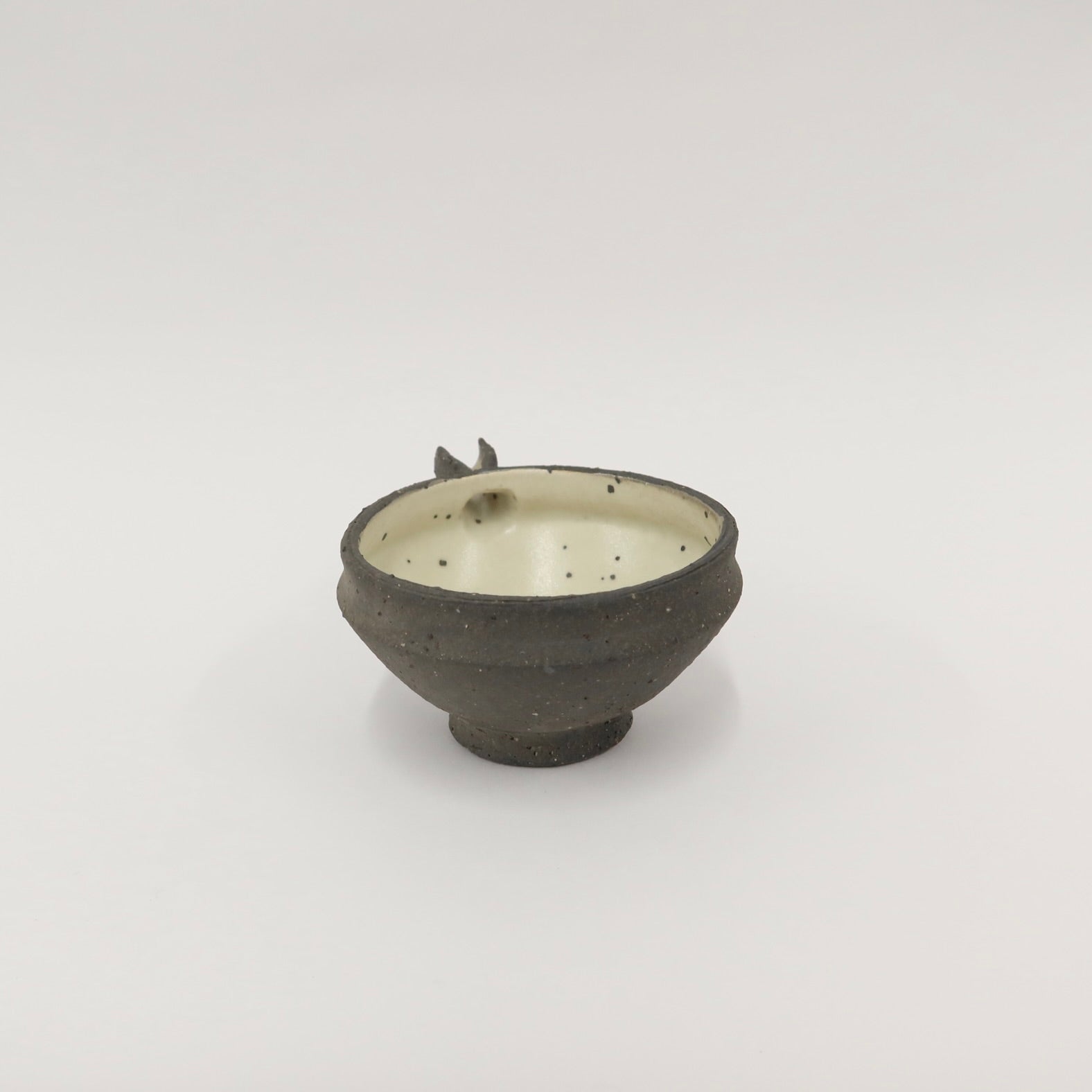 Japanese Kataguchi Dotted Bowl