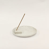 Korean Entwined Grass and Bellflower Ceramic Round Plate