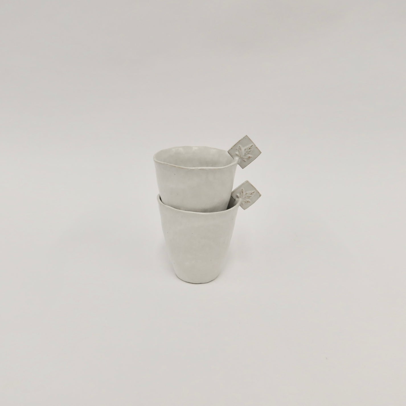 Korean Wild Grass Ceramic Tea Cup with A Small Ear-Like Handle