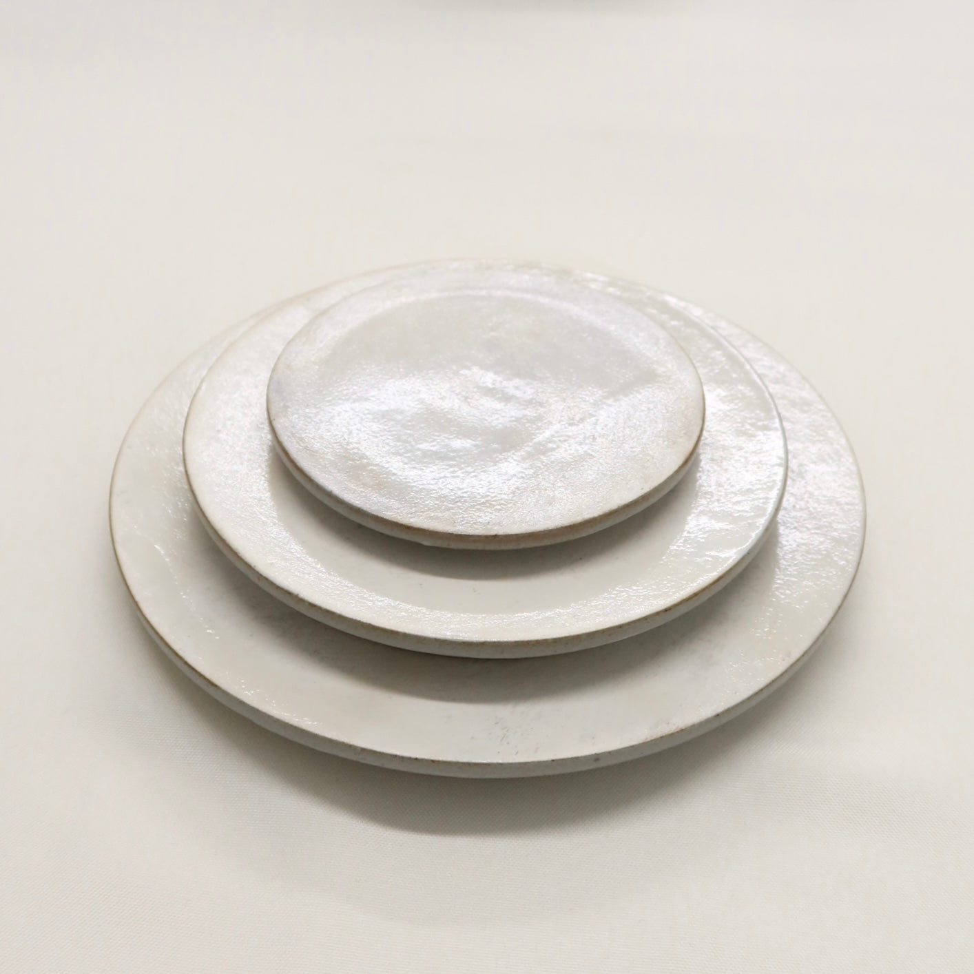 Korean Guiyal Buncheong Low-Footed Moon Plates, 3 Sizes
