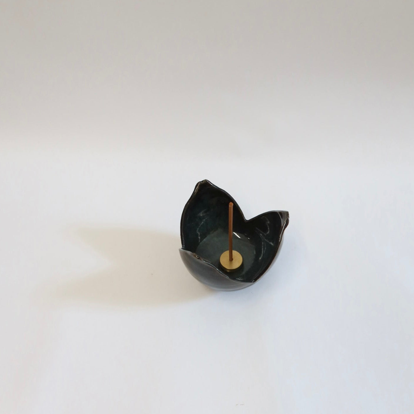 Japanese Shigaraki Bowl in the Shape of Cracked Japanese Pepper