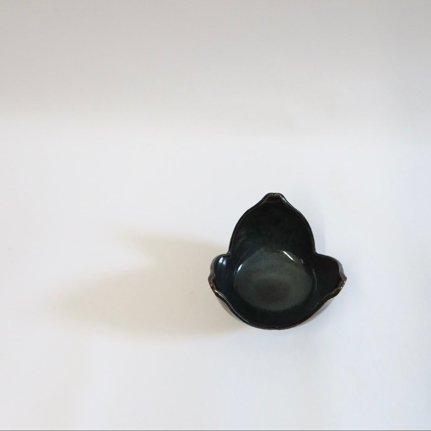 Japanese Shigaraki Bowl in the Shape of Cracked Japanese Pepper