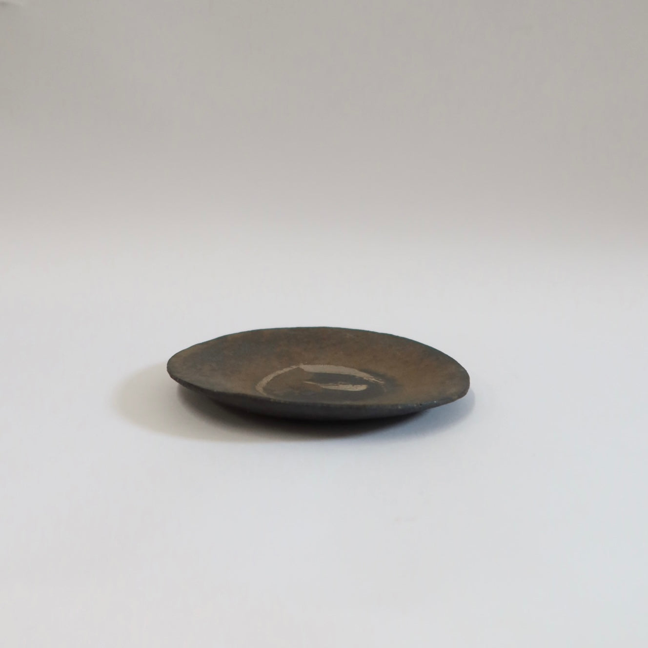 Japanese Iron Glazed Ceramic Round Plate