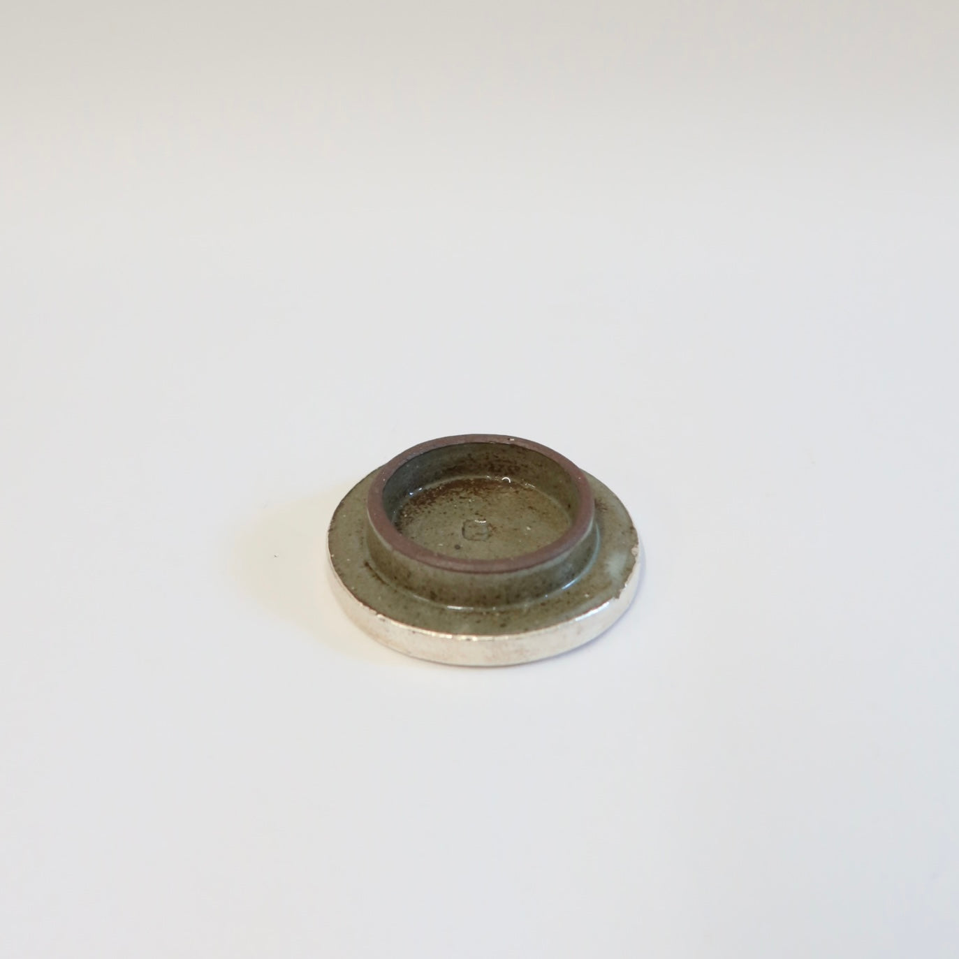Korean Silver-Coated Chrysanthemum Ceramic Round Plate