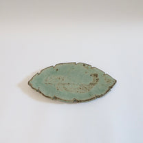 Japanese Ash-Glaze Leaf Plate with Three Feet