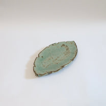 Japanese Ash-Glaze Leaf Plate with Three Feet