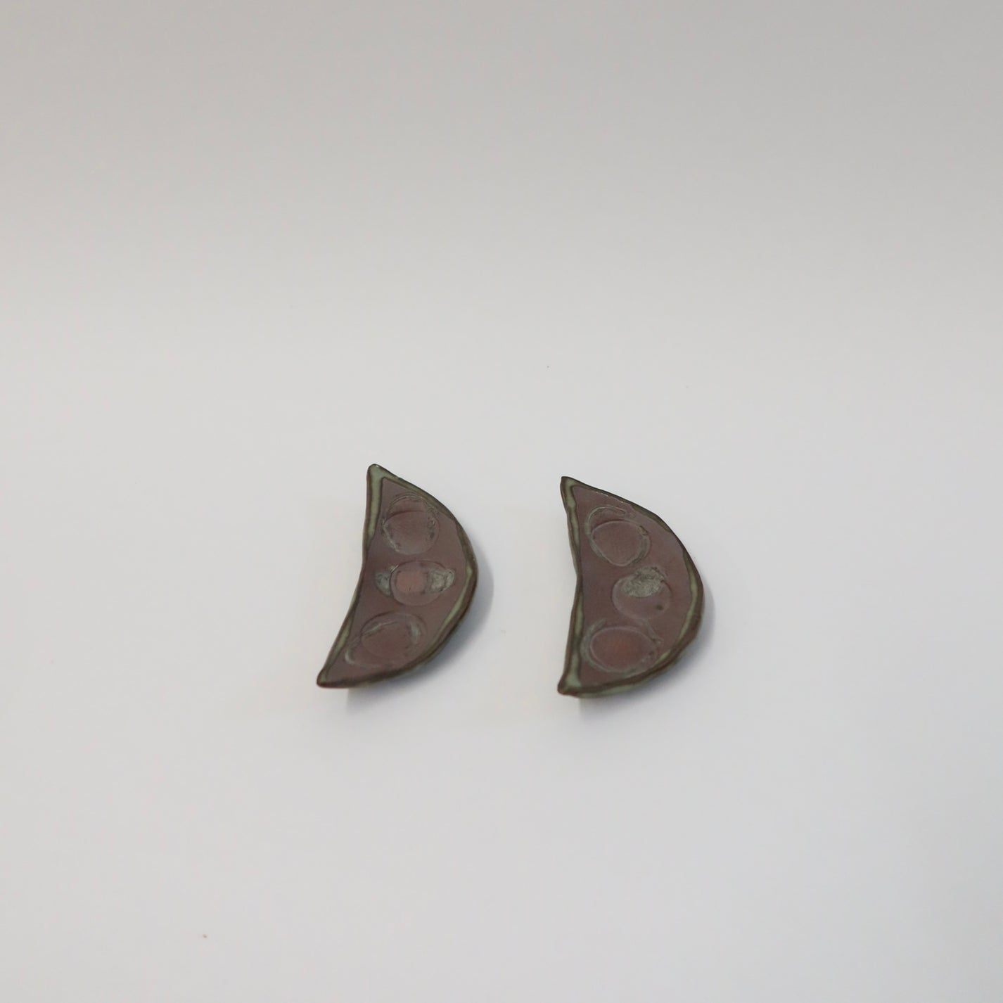 Japanese Ash-Glazed Ceramic Mame (Bean) Dish