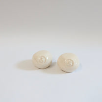 Japanese Raku Tsubo-tsubo Small Rounded Vessel, White