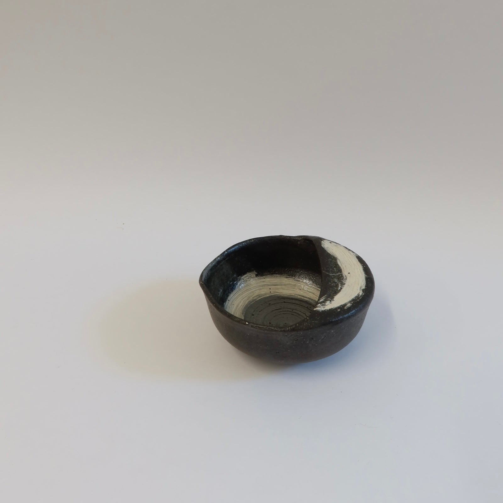 Japanese Shigaraki Otama Tate (お玉立て) Ladle Holder &amp; Katakuchi Pouring Vessel