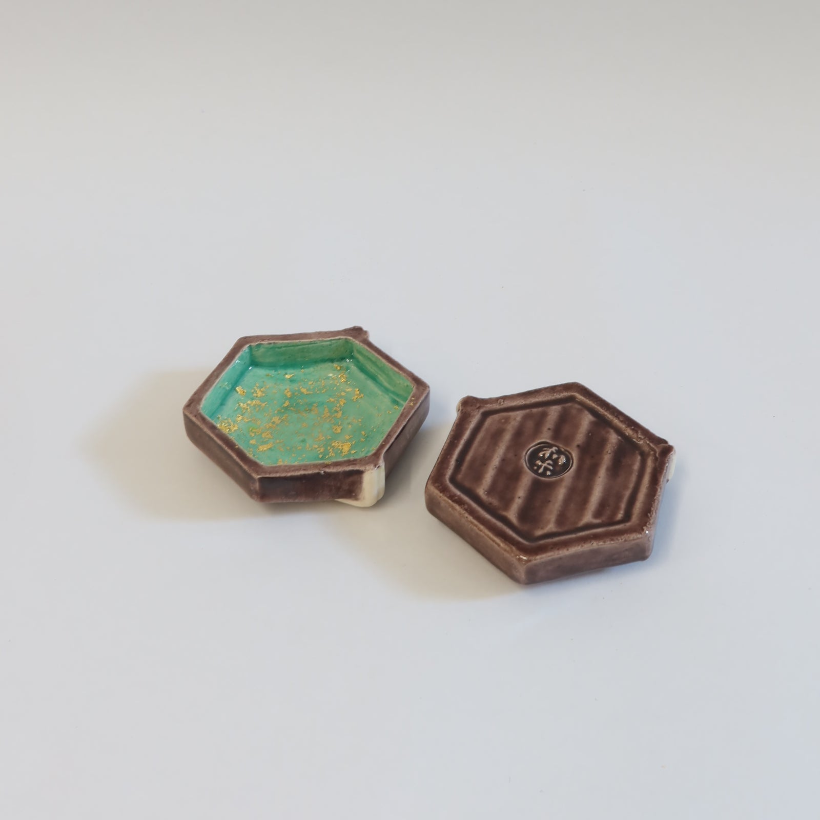 Japanese Raku Kōgō with Crane Motif