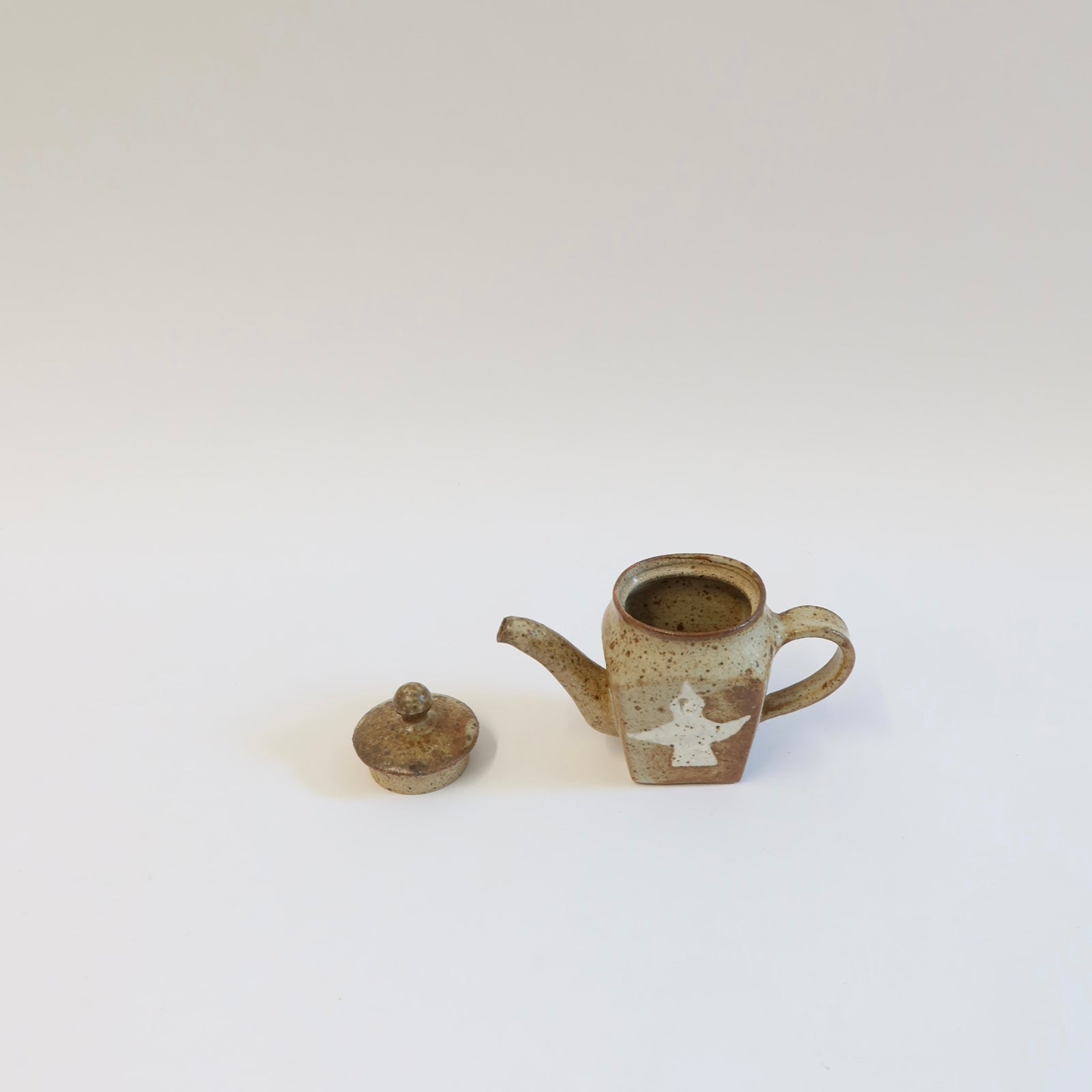 Korean Wood-Fired Sanggam Inlaid Bird Teapot