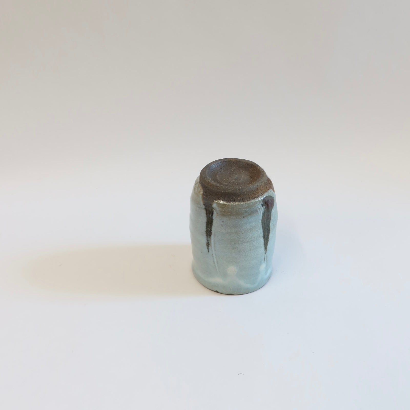 Japanese Iron-Painted Ash Glazed Yunomi/Tea Cup
