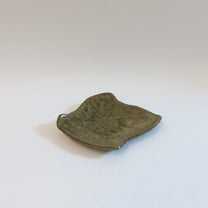 Japanese Shigaraki Leaf Plate