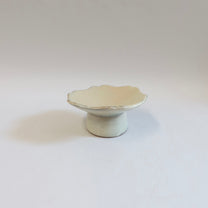 Korean&amp;nbsp;Buncheong Scalloped High-footed Plate