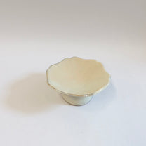 Korean&amp;nbsp;Buncheong Scalloped High-footed Plate