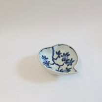 Japanese Sometsuke Peach-Form Mukozuke