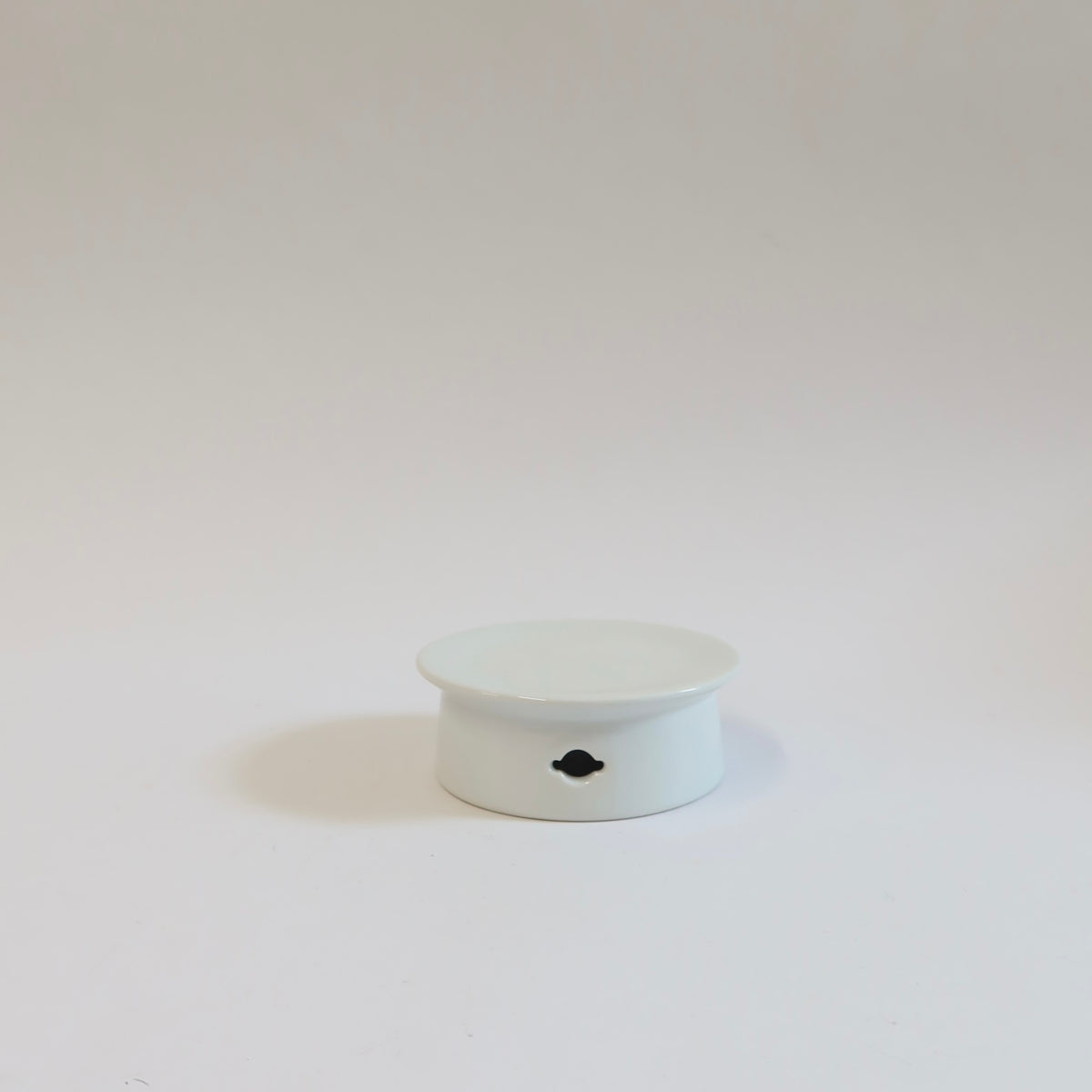 Korean Baekja Porcelain Plates, Cloud-shaped Details, 2 Sizes