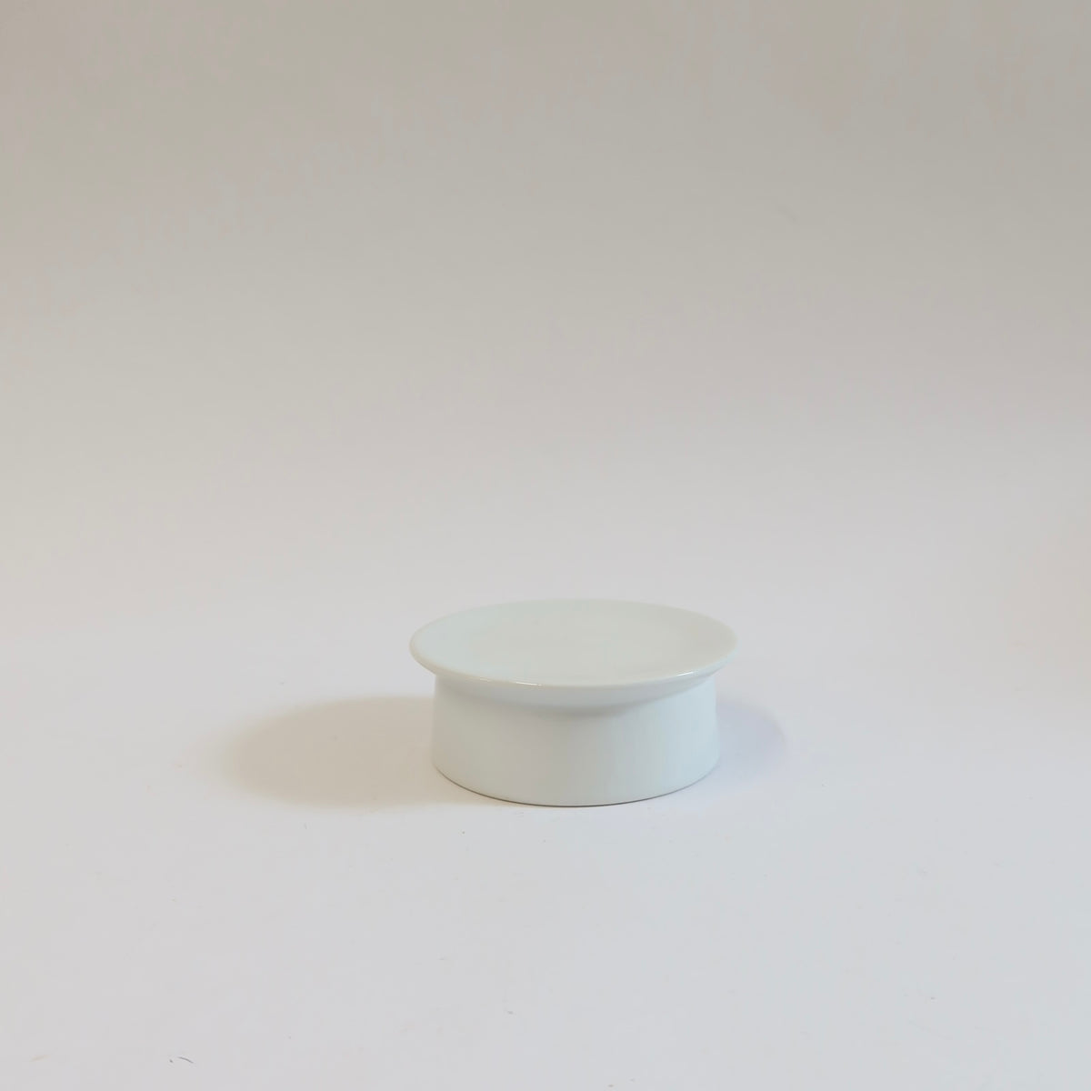 Korean Baekja Porcelain Plates, Cloud-shaped Details, 2 Sizes