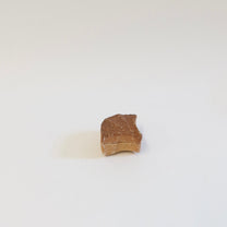 Japanese Wood-fired Shigaraki Natural-Ash-Glazed Kōgō/Incense Case, Gingko Leaf Motif