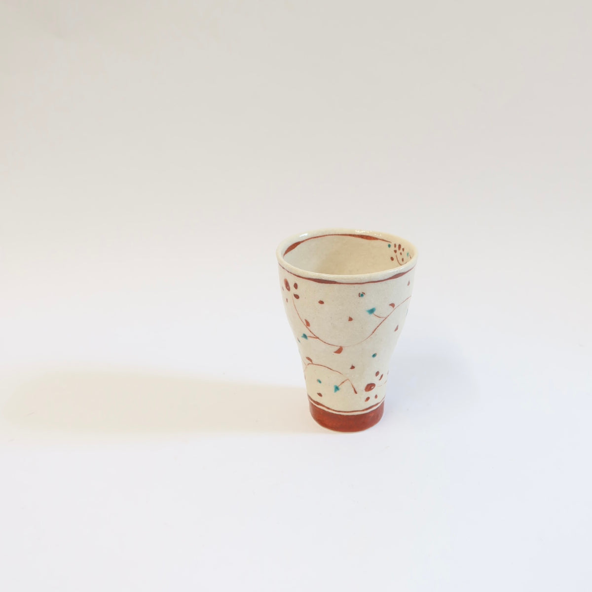 Japanese Hana Akae Hand-Painted Floral Cup