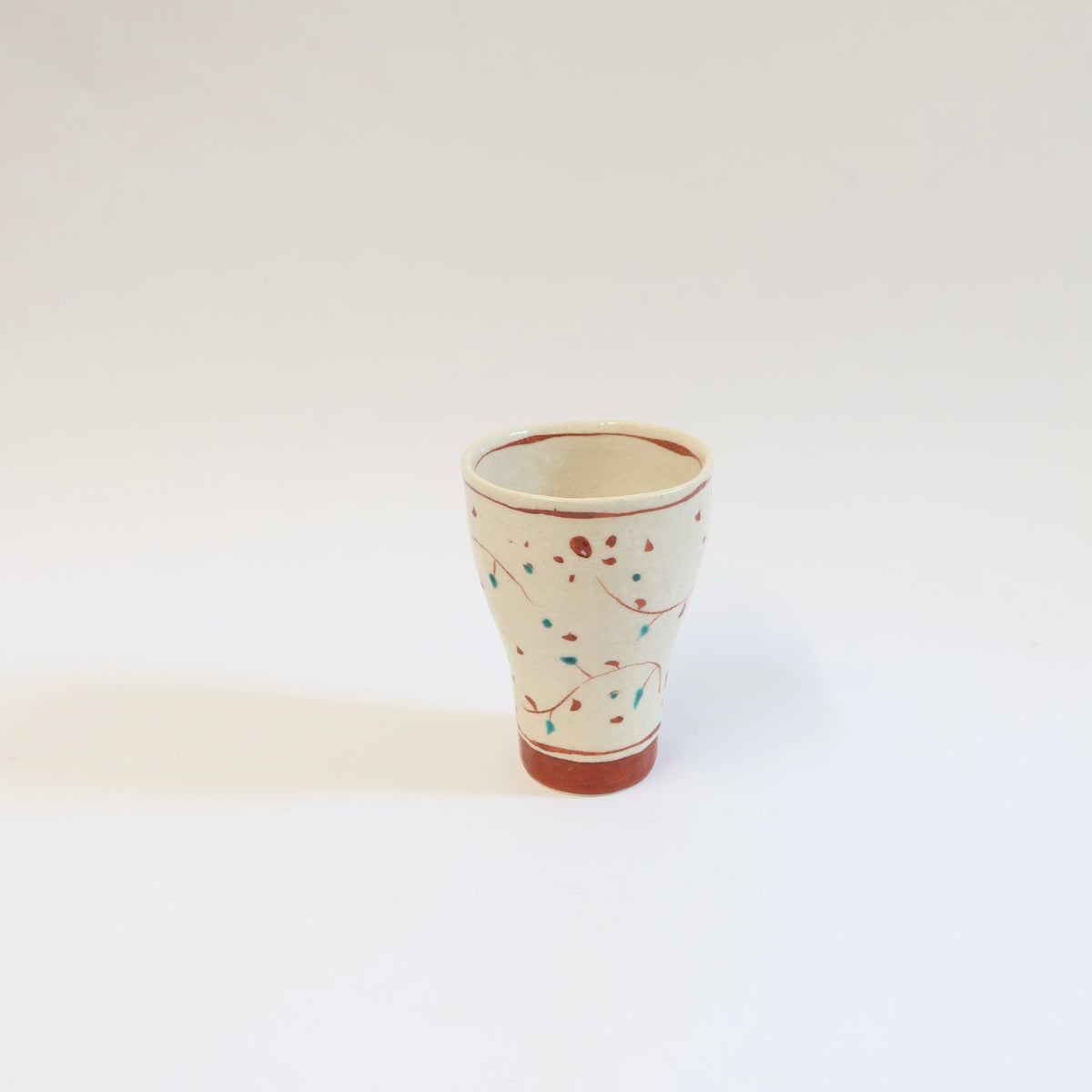Japanese Hana Akae Hand-Painted Floral Cup