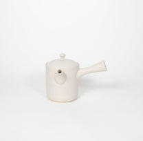 Japanese Tokoname Ceramic Kyusu Tea Pot II, Ivory