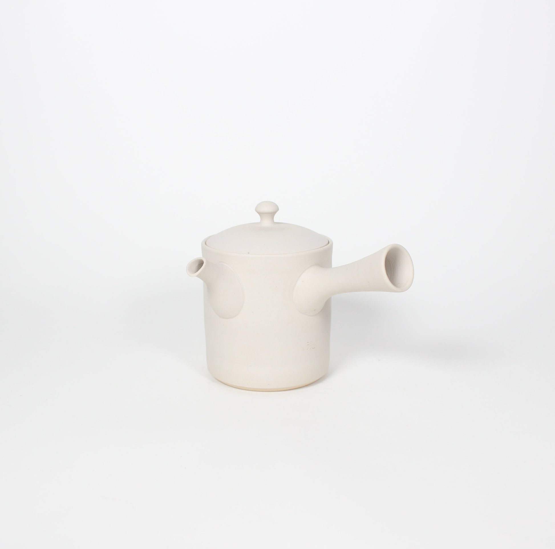 Japanese Tokoname Ceramic Kyusu Tea Pot II, Ivory