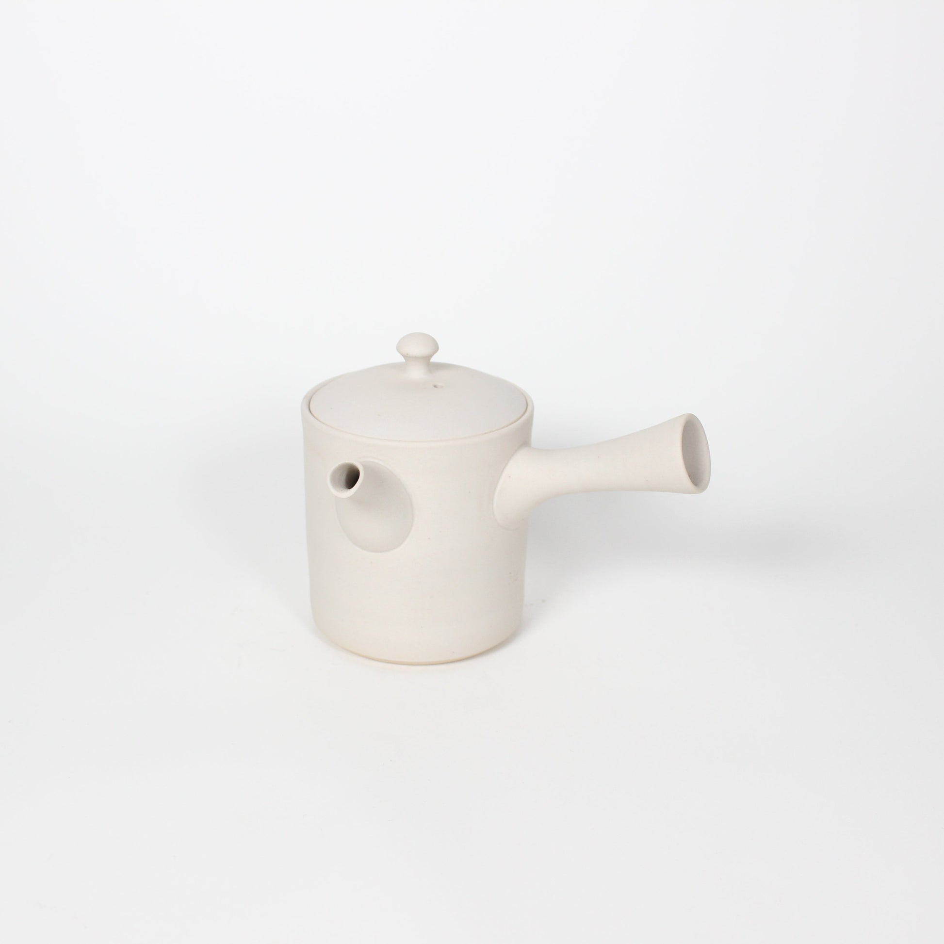 Japanese Tokoname Ceramic Kyusu Tea Pot II, Ivory