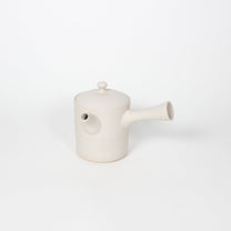 Japanese Tokoname Ceramic Kyusu Tea Pot II, Ivory