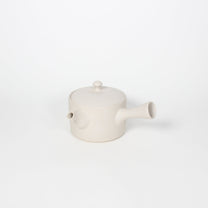 Japanese Tokoname Ceramic Kyusu Tea Pot I, Ivory