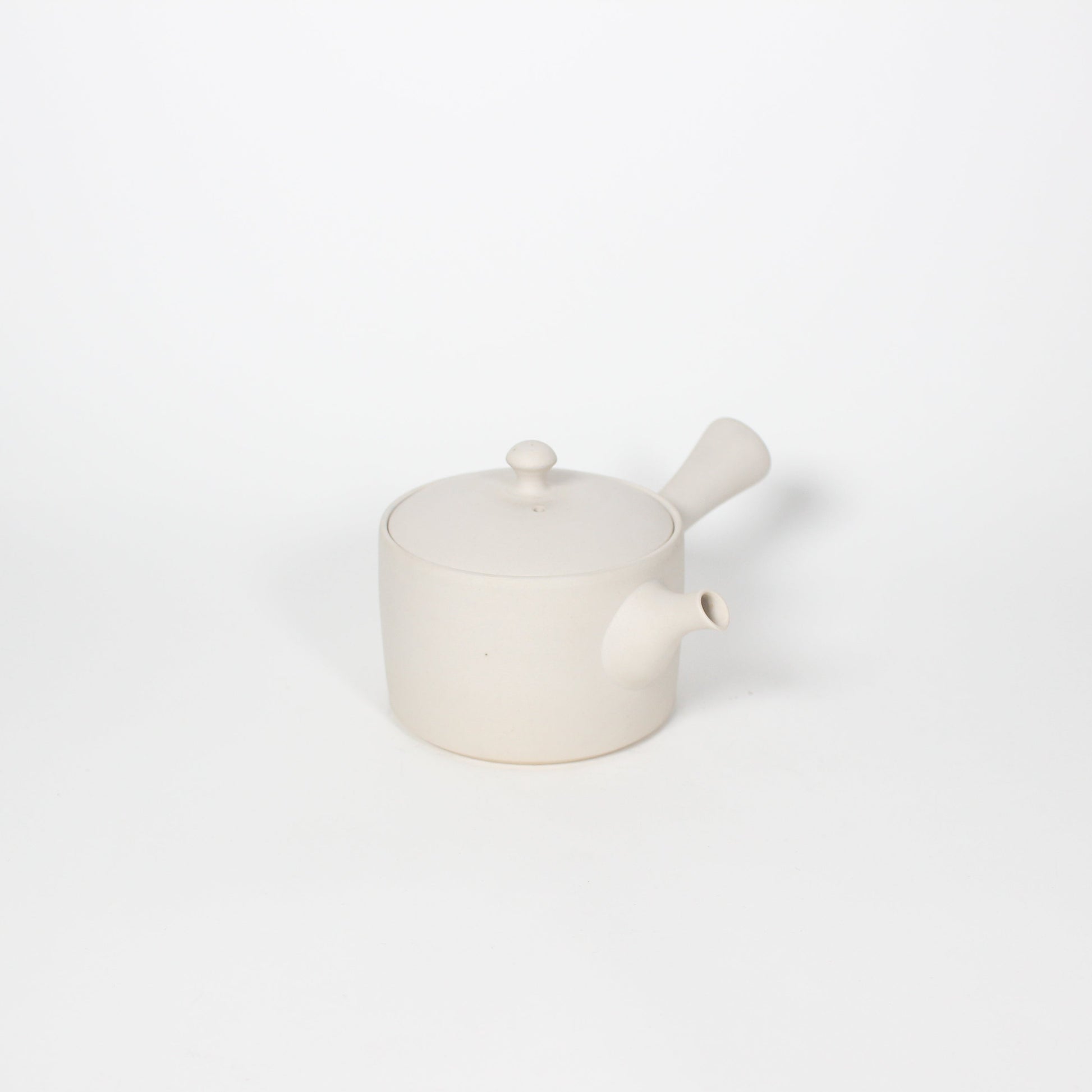 Japanese Tokoname Ceramic Kyusu Tea Pot I, Ivory