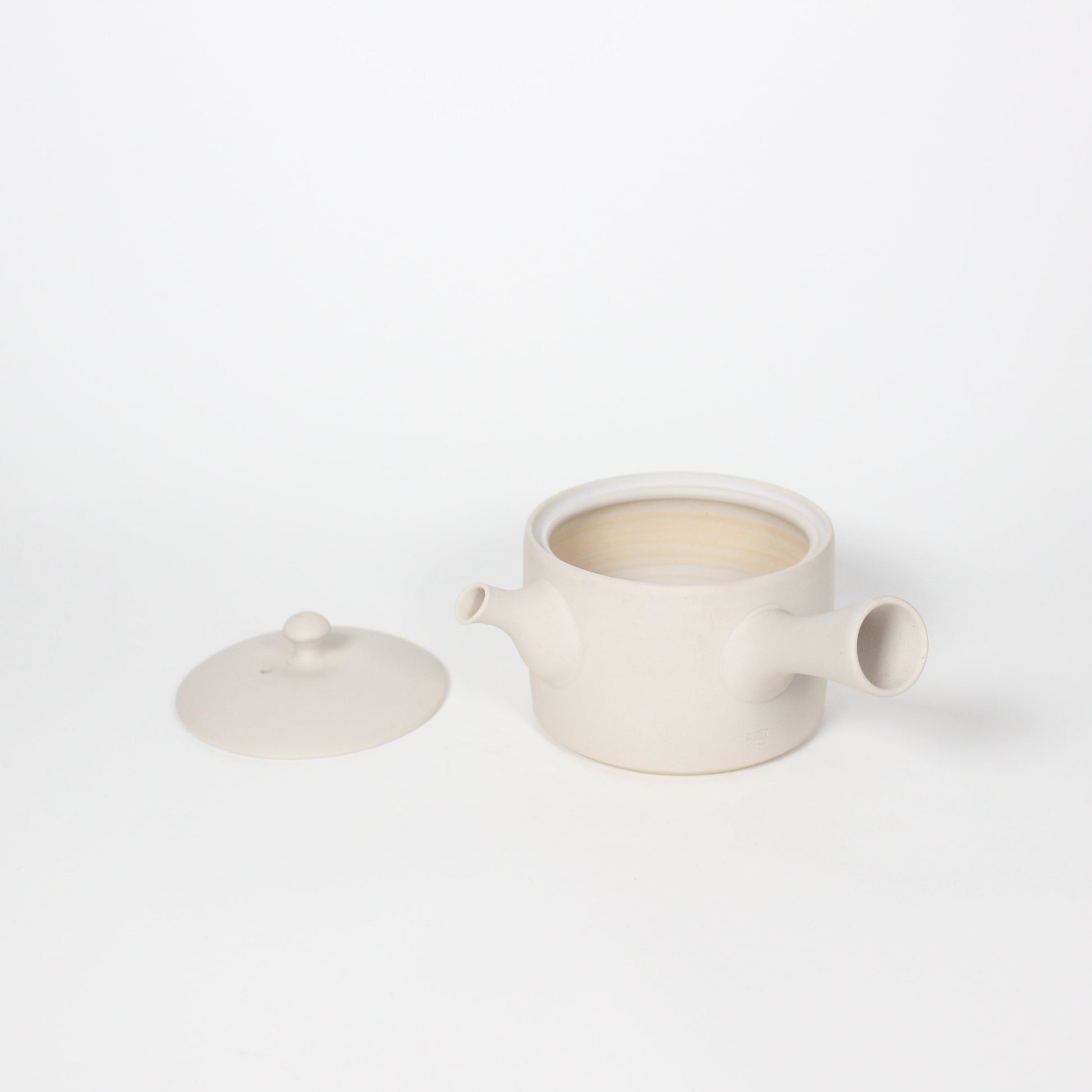 Japanese Tokoname Ceramic Kyusu Tea Pot I, Ivory