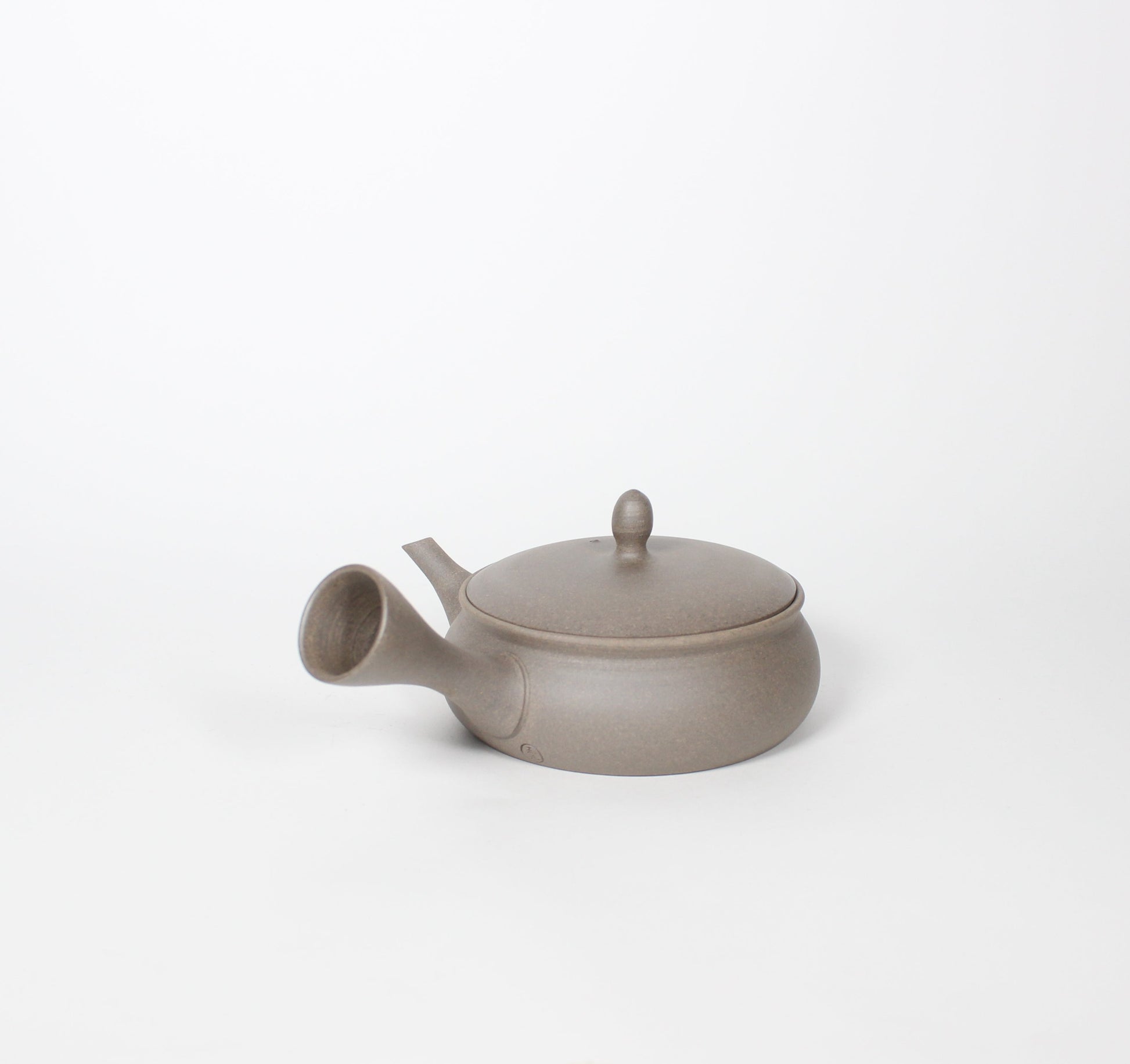 Japanese Tokoname Ceramic Kyusu Round Tea Pot, Beige